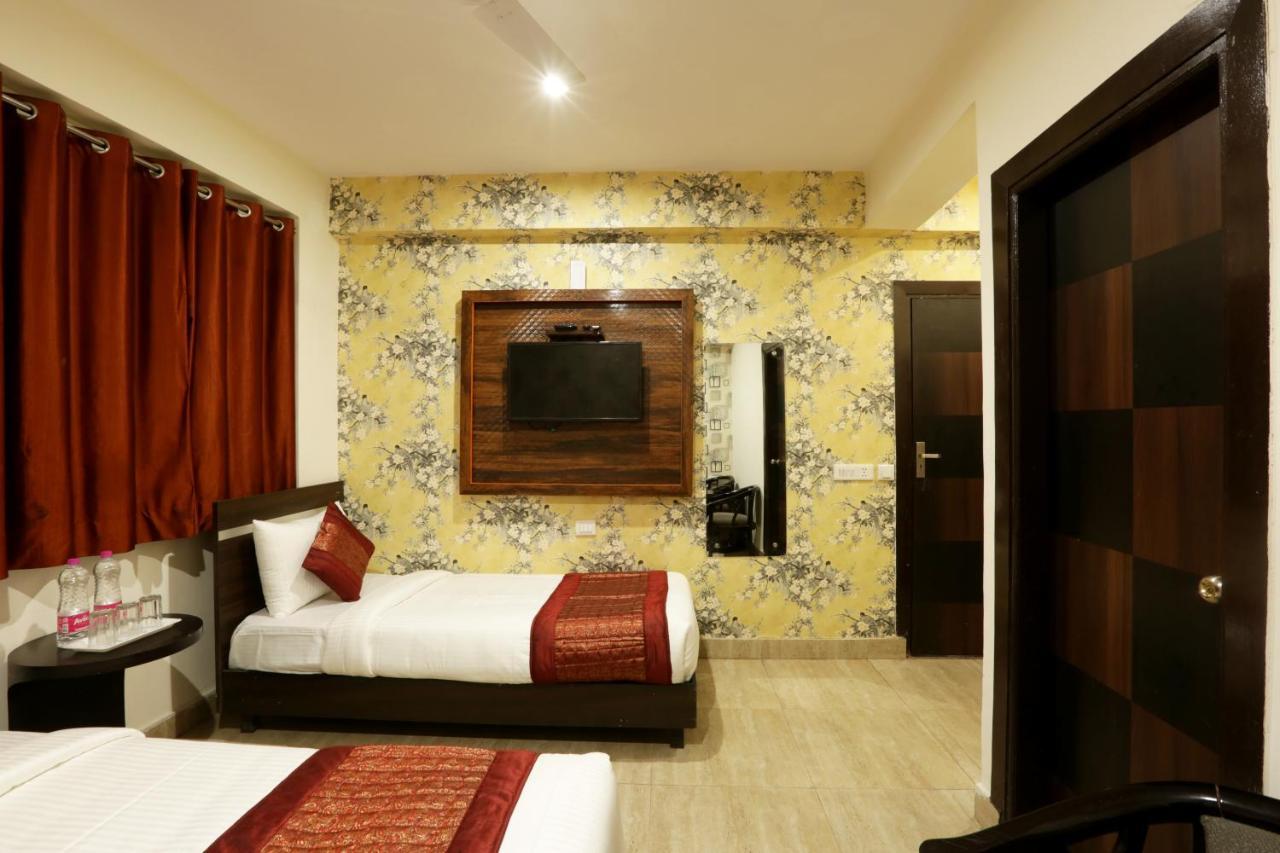 Hotel Airport Star New Delhi Buitenkant foto